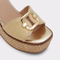 CarrabririaWedge Sandal - Wedge Heel -The Aldo Shop carrabriria beige 271 003 029 alt4 sq gy 2000x2000