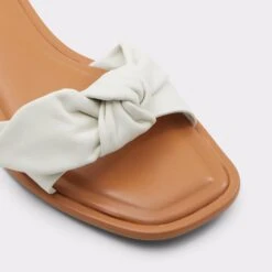 &New NewCarranariaSlide Sandal -The Aldo Shop carranaria white 100 001 043 alt4 sq gy 2000x2000