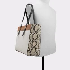 SaleOlerithaaTote Bag 9 SaleOlerithaaTote Bag -The Aldo Shop olerithaa beige 270 002 029 alt3 sq gy 2000x2000