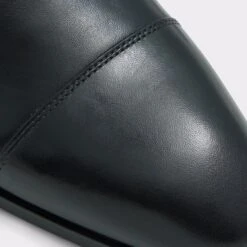 Aldo Decker -The Aldo Shop product 13713452 decker black 001 001 043 detail sq gy