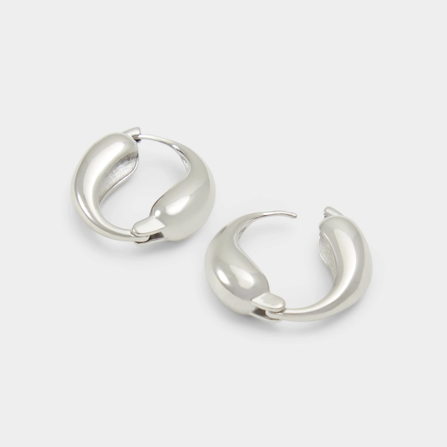 Aldo Cristyna Hoop Earrings - Elegant Statement Jewelry for Women 3 Aldo Cristyna Hoop Earrings - Elegant Statement Jewelry for Women