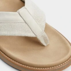 Aldo Beachbreeze -The Aldo Shop product 13963042 beachbreeze beige 270 003 029 detail sq gy