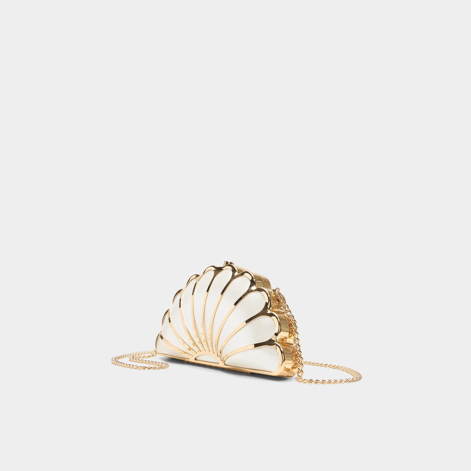 Aldo Arielclutch: Ariel-Inspired Shell-Shaped Clutch with Pearl Clasp 4 Aldo Arielclutch: Ariel-Inspired Shell-Shaped Clutch with Pearl Clasp - Image 2