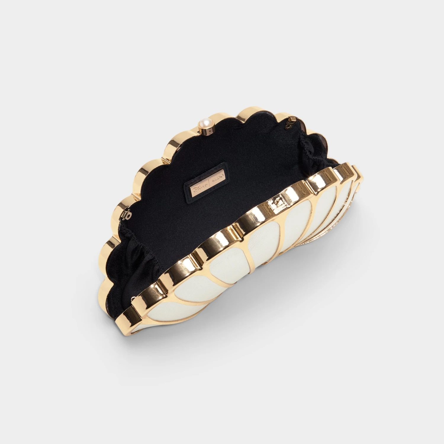 Aldo Arielclutch: Ariel-Inspired Shell-Shaped Clutch with Pearl Clasp 5 Aldo Arielclutch: Ariel-Inspired Shell-Shaped Clutch with Pearl Clasp - Image 3
