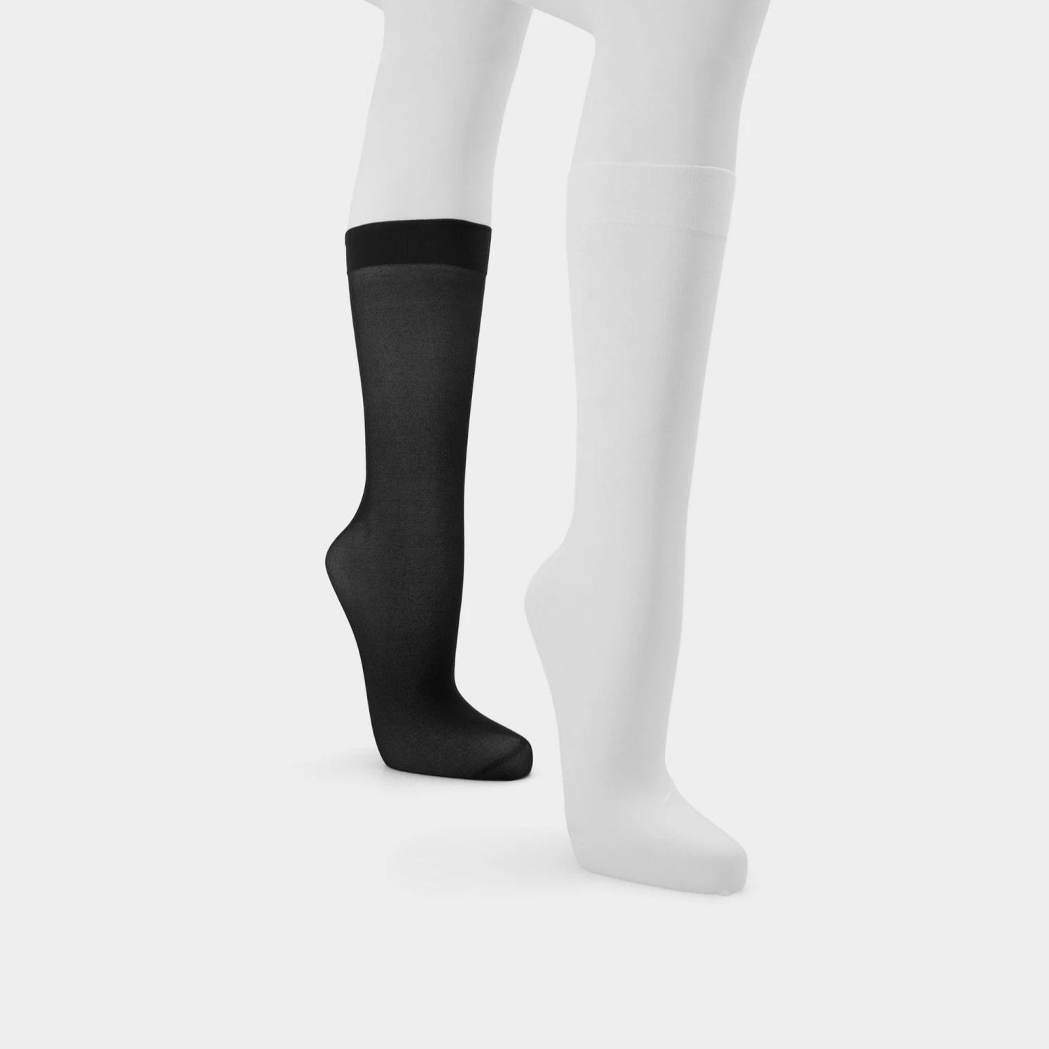 Aldo Sleekstep Bold Two-Tone Graphic Knit Socks 4 Aldo Sleekstep Bold Two-Tone Graphic Knit Socks - Image 2