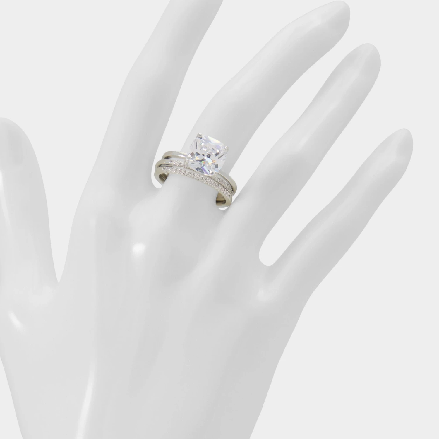 Aldo Lothoamas Zirconia Stacking Ring Set in Sterling Silver 4 Aldo Lothoamas Zirconia Stacking Ring Set in Sterling Silver - Image 2