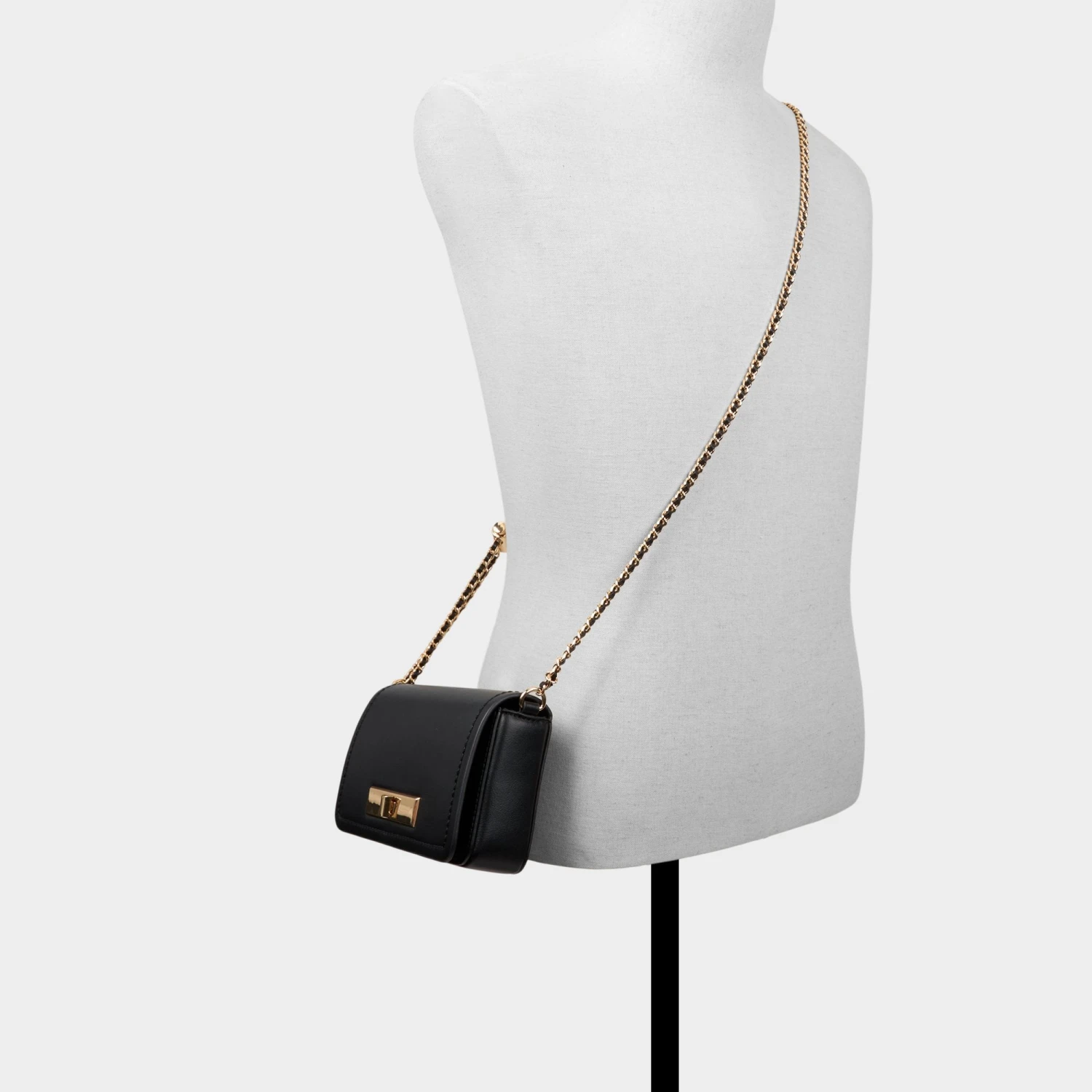 Aldo Dalenn - Black Leather Chain Strap Crossbody Bag 6 Aldo Dalenn - Black Leather Chain Strap Crossbody Bag - Image 4