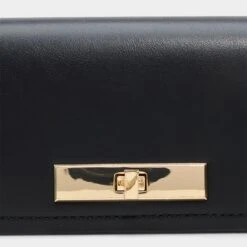Aldo Dalenn - Black Leather Chain Strap Crossbody Bag 12 Aldo Dalenn - Black Leather Chain Strap Crossbody Bag -The Aldo Shop product 14141394 dalenn black 001 002 029 detail sq gy