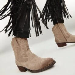 SaleWayjarWestern Boot 17 SaleWayjarWestern Boot -The Aldo Shop wayjar brown 230 001 046 look part sq nt 1200x1200